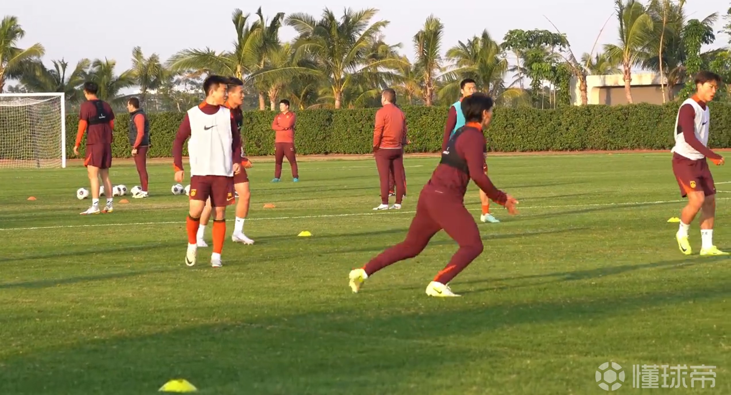 爱游戏网页版入口-球员个人表现受到全场球迷热情欢迎的简单介绍