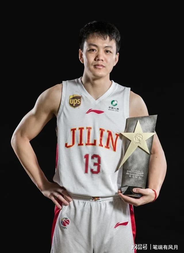 凭借一波吉林队，全国篮球锦标赛成功爆冷，现场全场沸腾的简单介绍