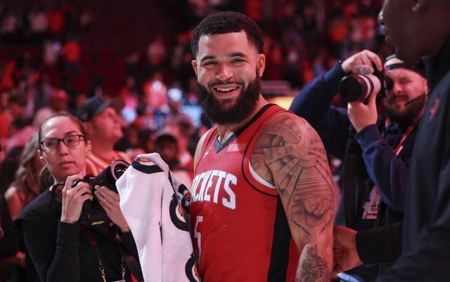 新晋球星表现抢眼，备受关注的简单介绍