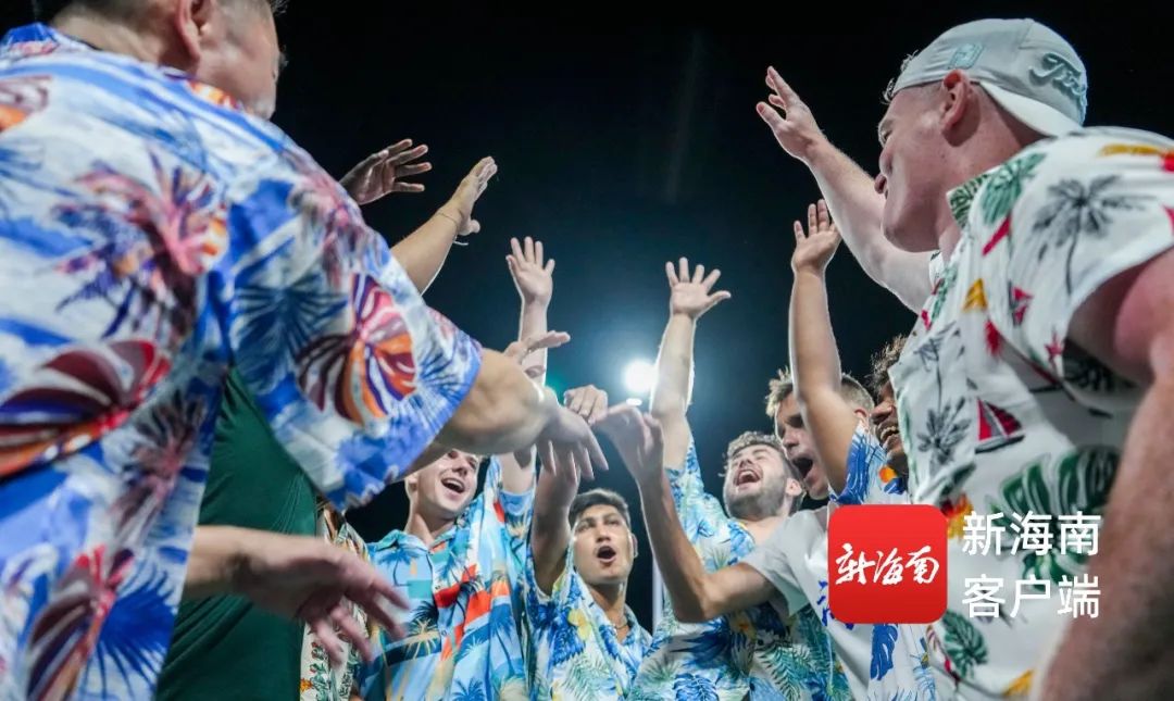 爱游戏体育下载-外国佳宾赛场亮相，观众纷纷为其加油鼓劲的简单介绍