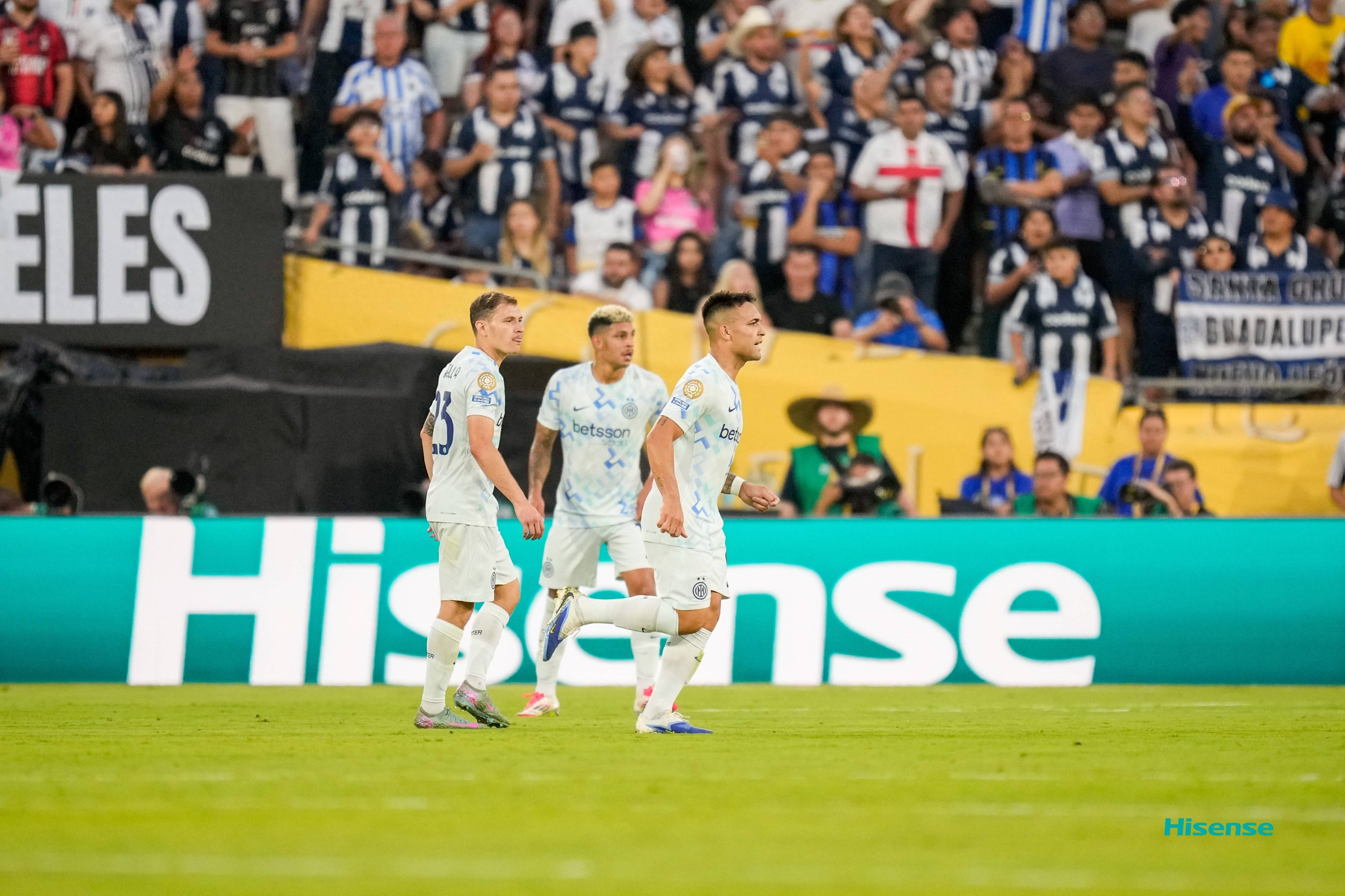 爱游戏登录-惊险胜利！球队在关键时刻力挽狂澜