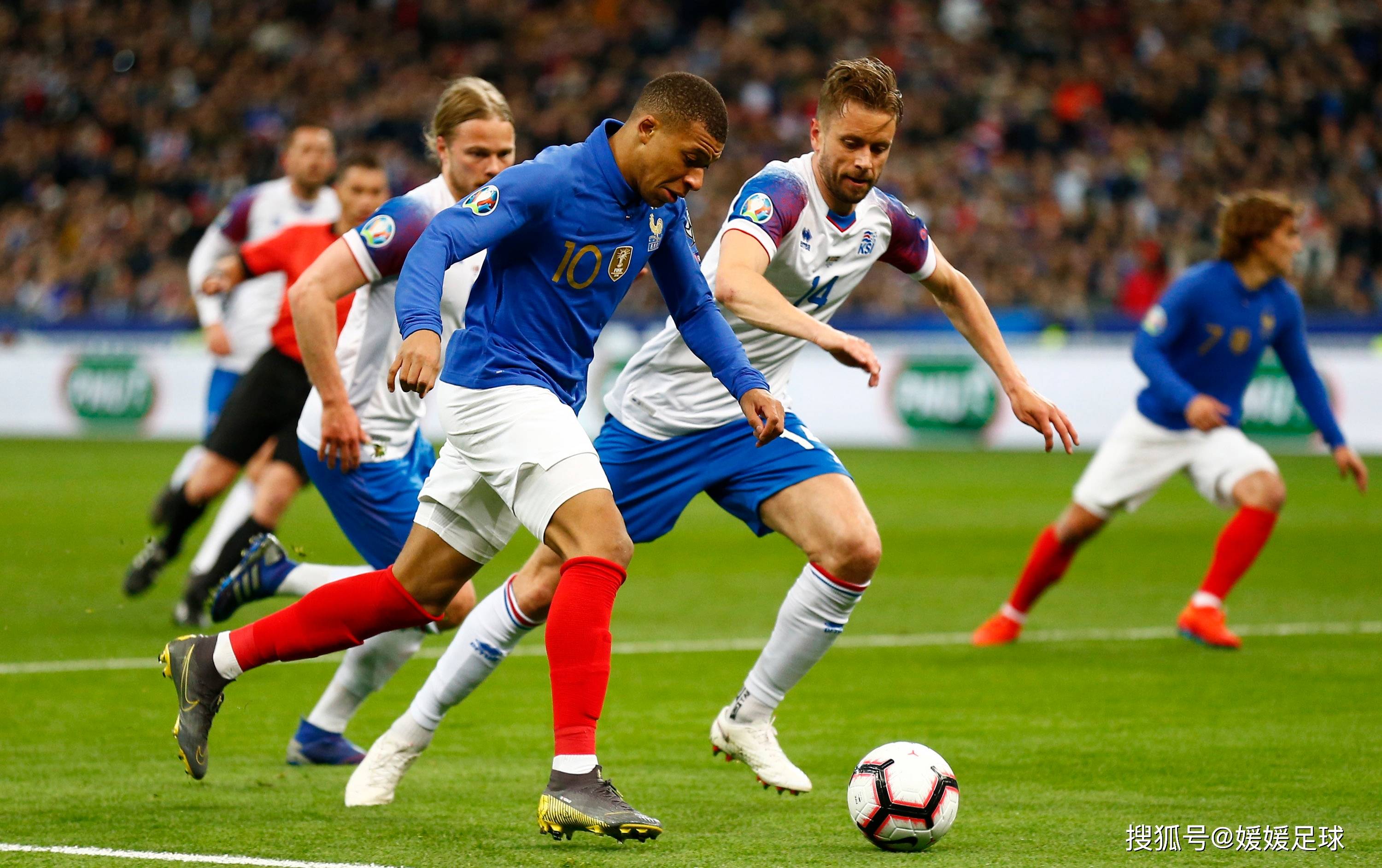 爱游戏-关于波兰对斯洛伐克：欧预赛重要对决的信息