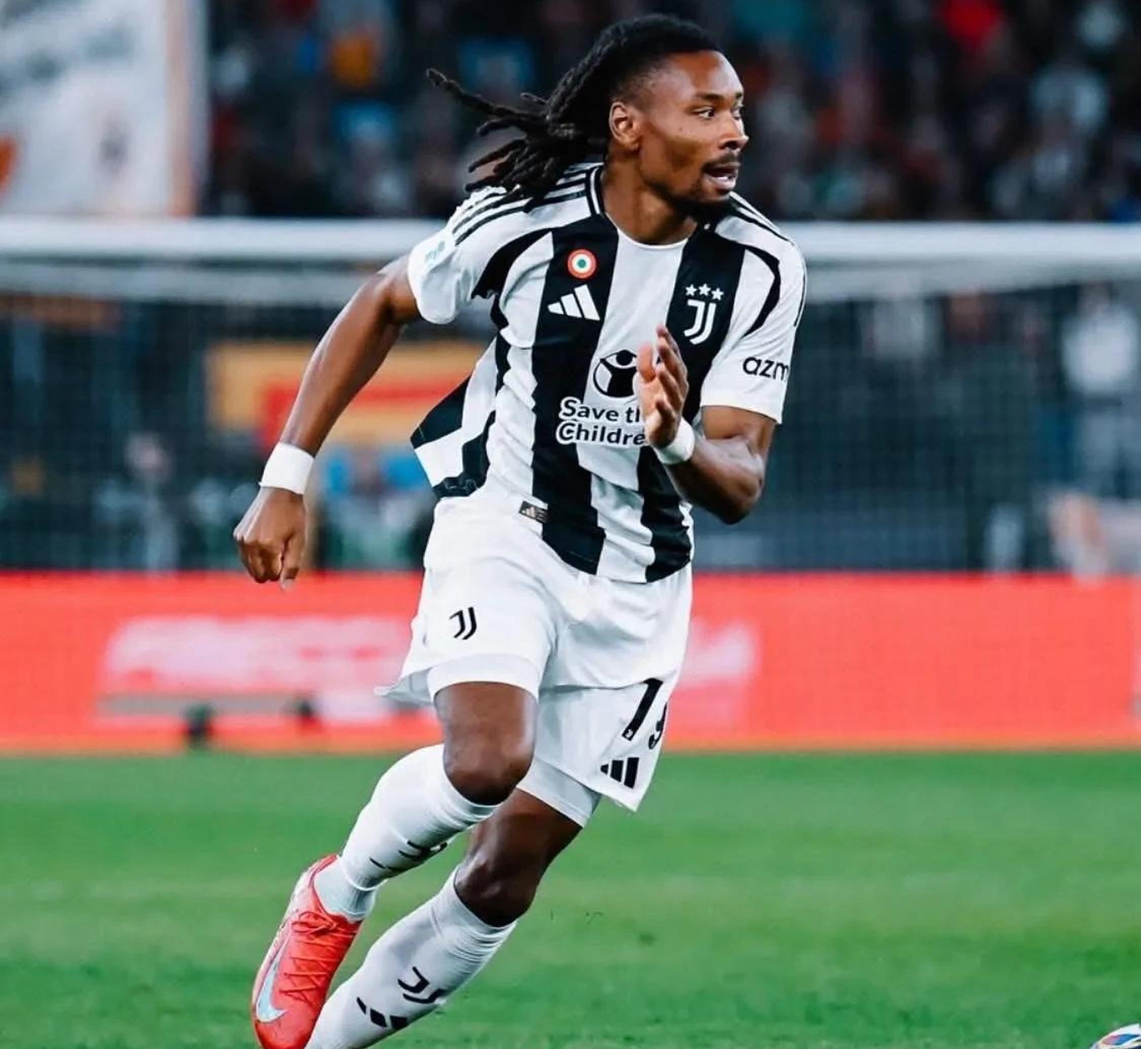 意甲球场上惊现天才少年!实力令人惊叹 意甲球场上惊现天才少年!实力令人惊叹