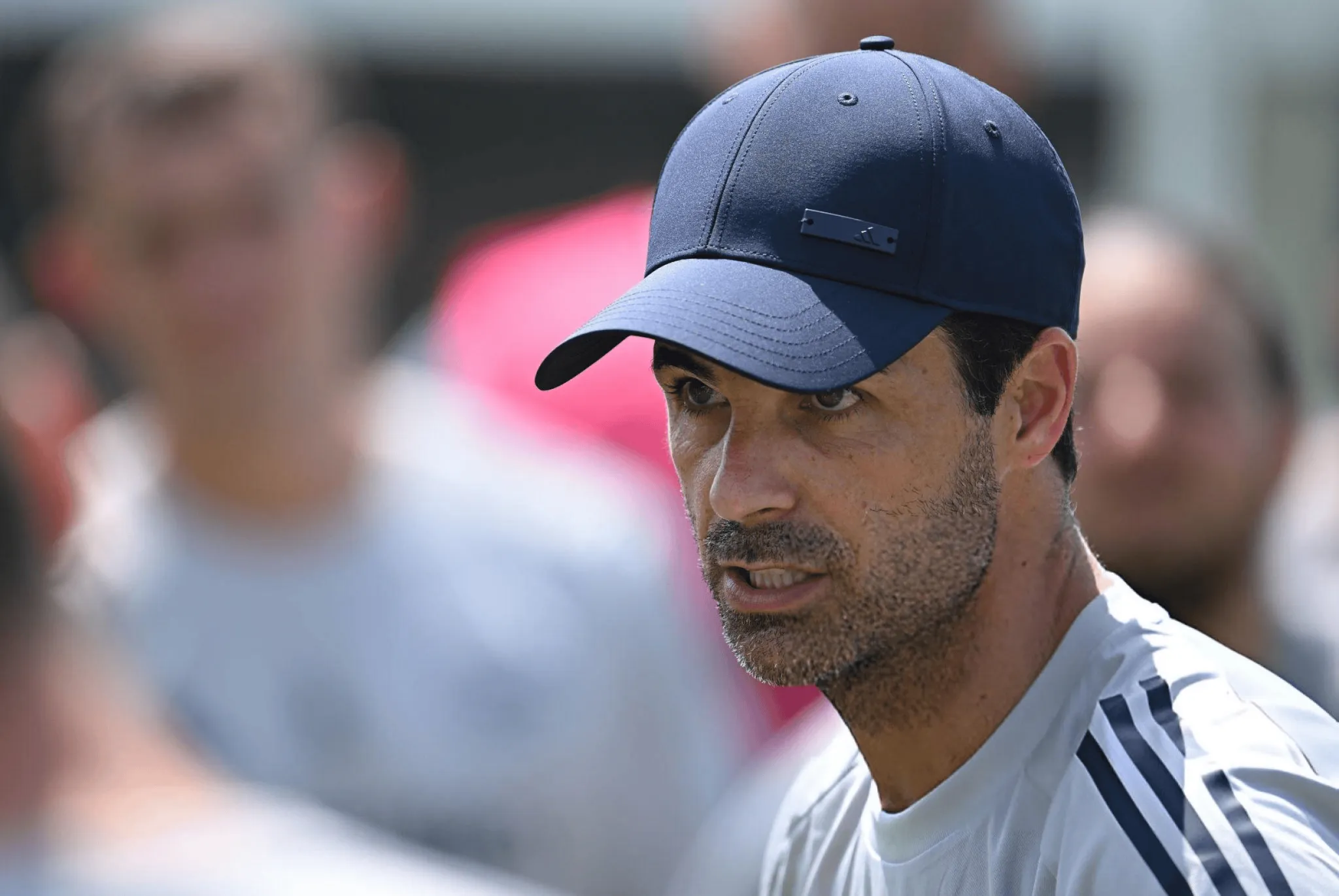 沃特福德客场战胜阿森纳,取得关键三分 沃特福德客场战胜阿森纳,取得关键三分