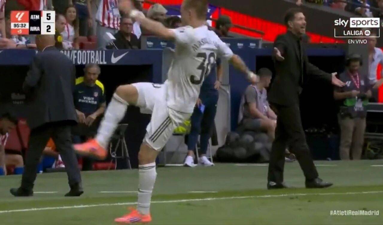 马竞球迷为球队的失利感到失望 马竞球迷为球队的失利感到失望