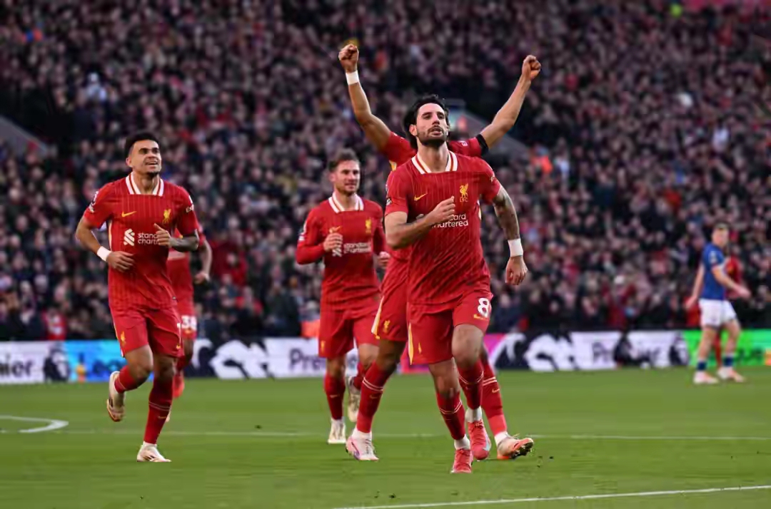 利物浦完胜,晋级欧冠四强 利物浦完胜,晋级欧冠四强