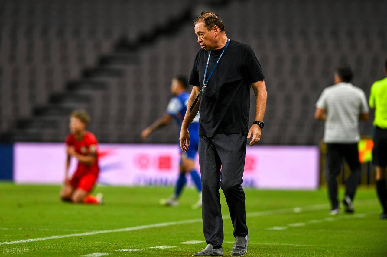 关于外援连续破门,申花主场-轻取建业取得胜利的信息 关于外援连续破门,申花主场-轻取建业取得胜利的信息