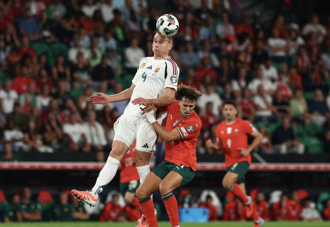 爱游戏-葡萄牙-大胜法老队，赢得小组头名出线的简单介绍