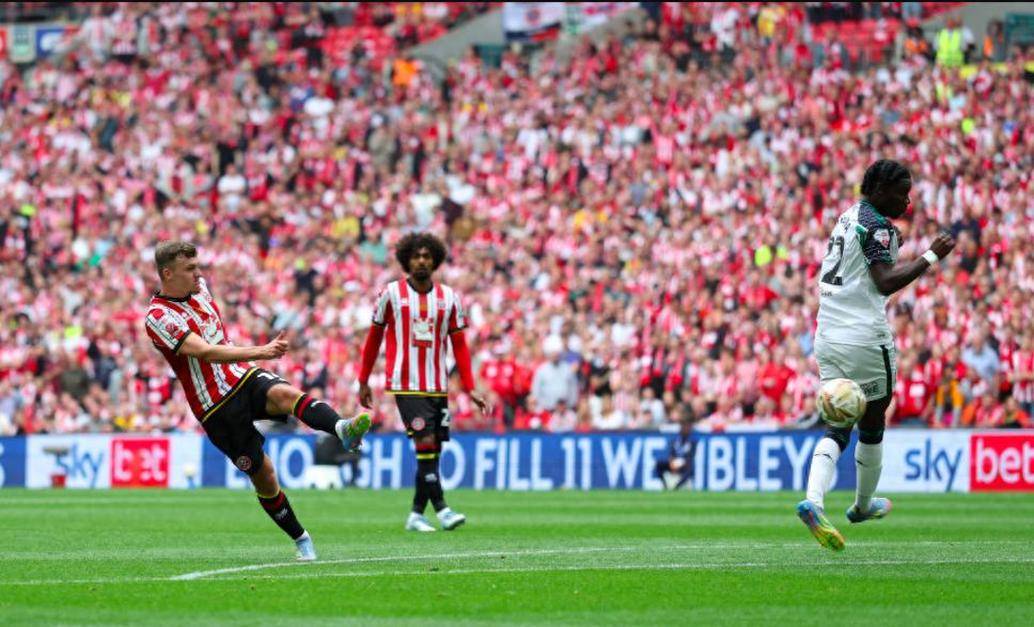 利物浦战胜对手,保持英超劲旅地位 利物浦战胜对手,保持英超劲旅地位